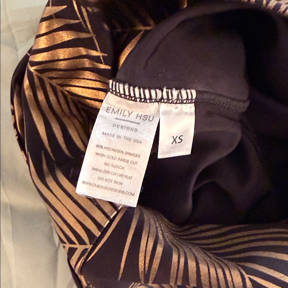 Emily Hsu Designs Black and Gold Leaf Print Leggings Set xs/med K20 - Picture 6 of 9